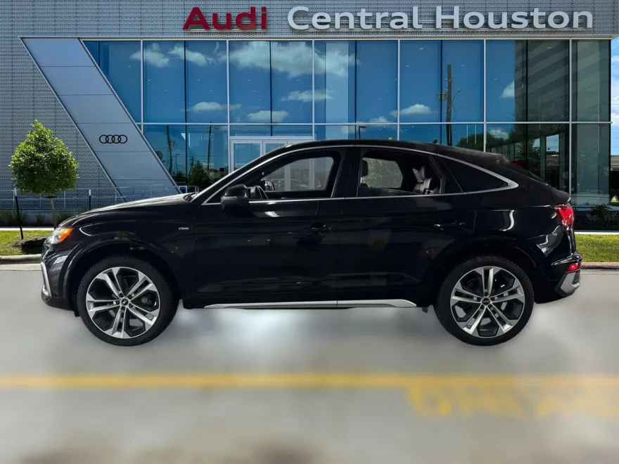 2021 Audi Q5 Sportback Premium Plus photo 1