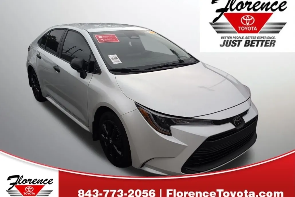 2025 Toyota Corolla LE photo 1