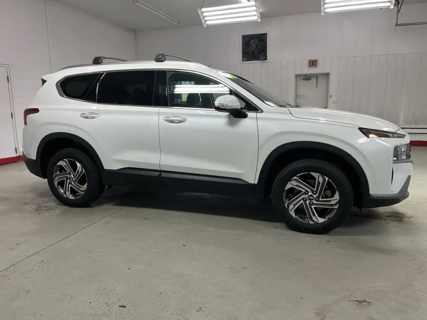 2023 Hyundai Santa Fe SEL photo 1