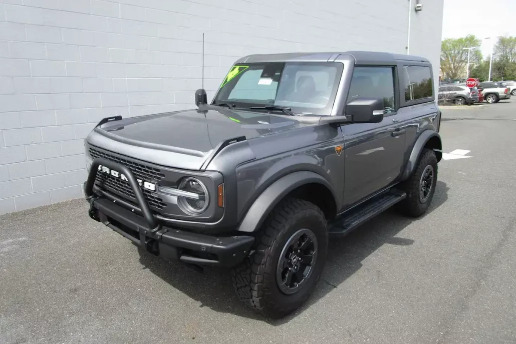 2022 Ford Bronco Badlands photo 1