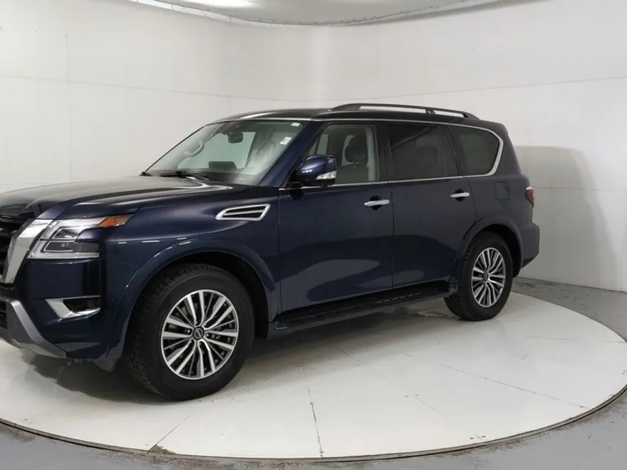 2023 Nissan Armada SL photo 1
