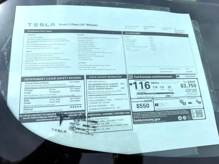 2022 Tesla Model S Plaid AWD photo 5