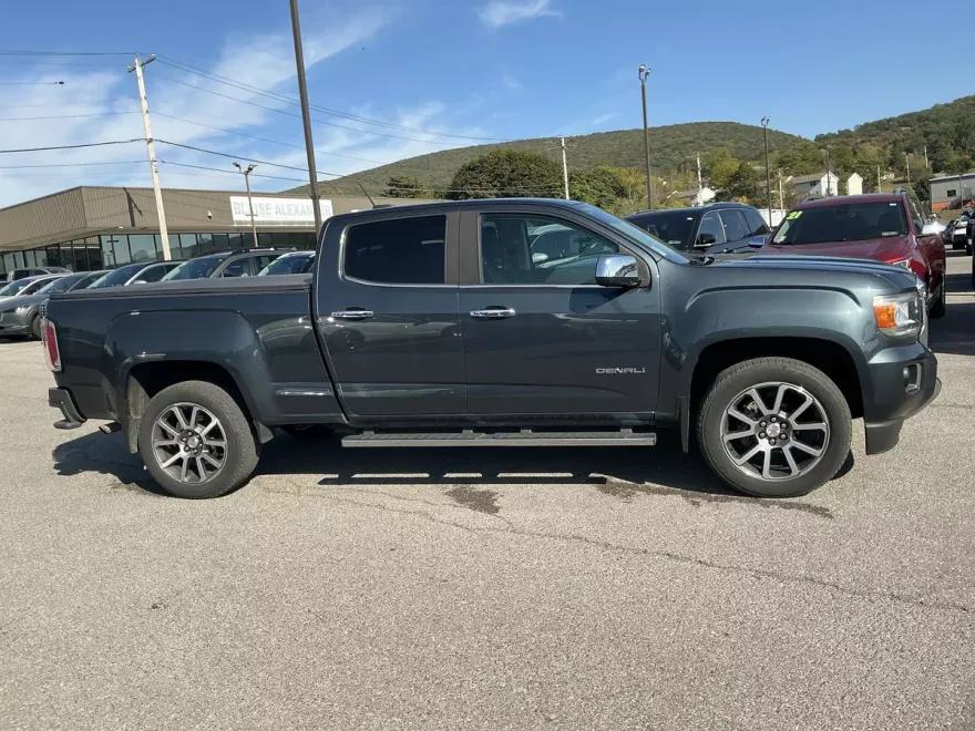 2020 Gmc Canyon Denali photo 1
