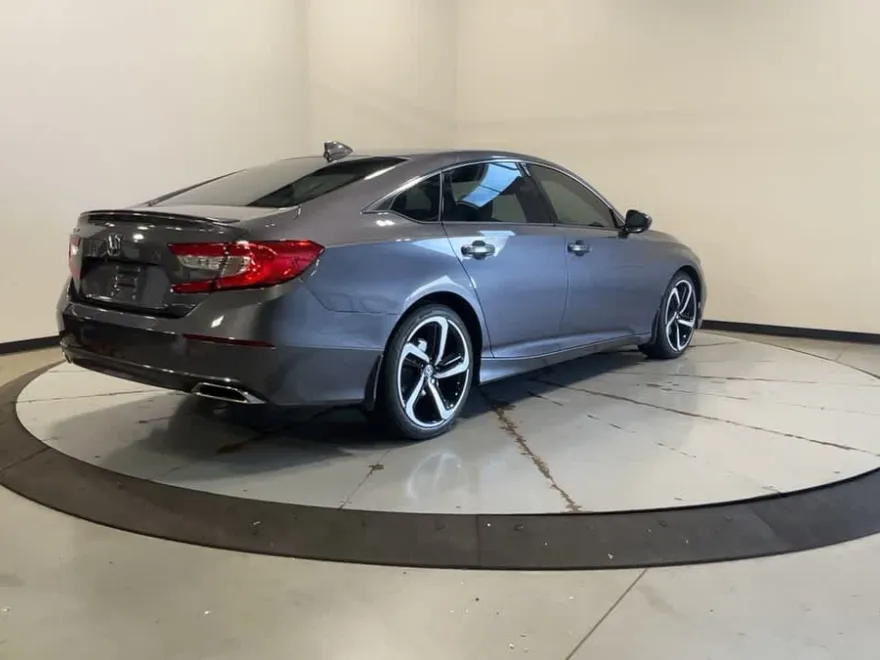 2018 Honda Accord Sport 1.5T photo 1