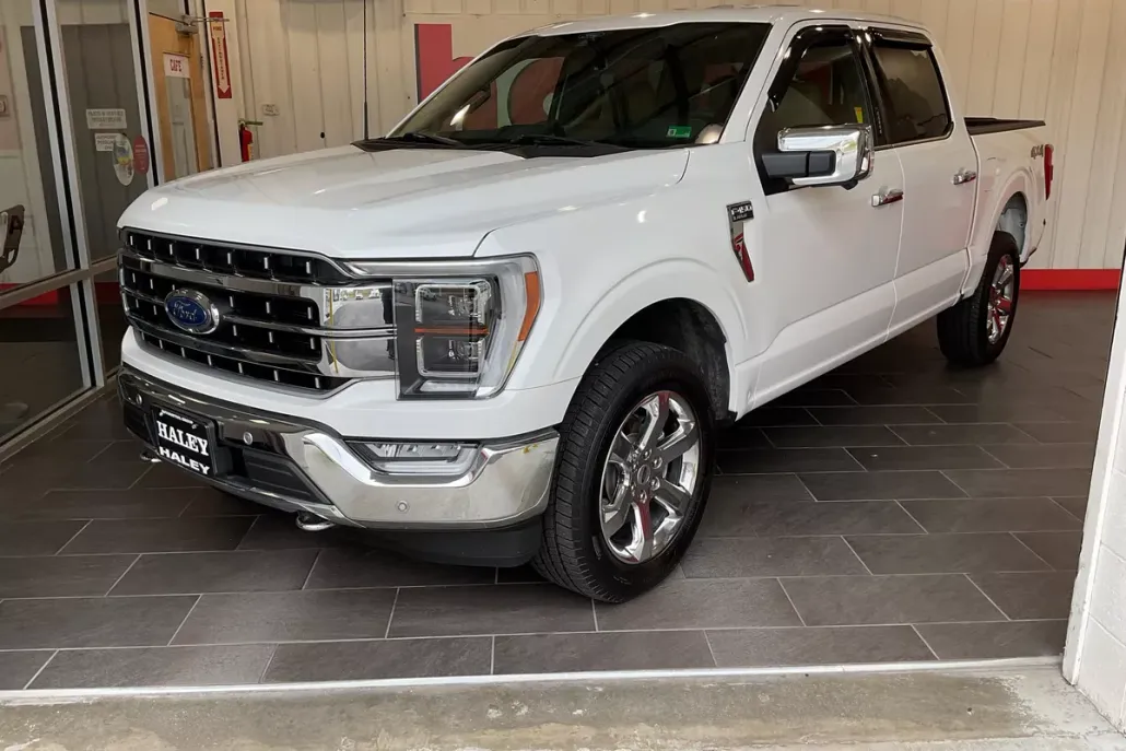 2022 Ford F-150 Lariat photo 1