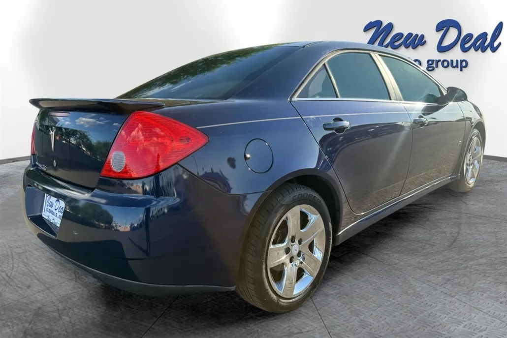 2009 Pontiac G6 SE1 photo 1
