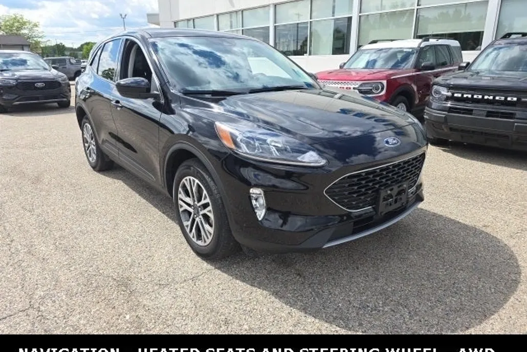 2022 Ford Escape SEL photo 1