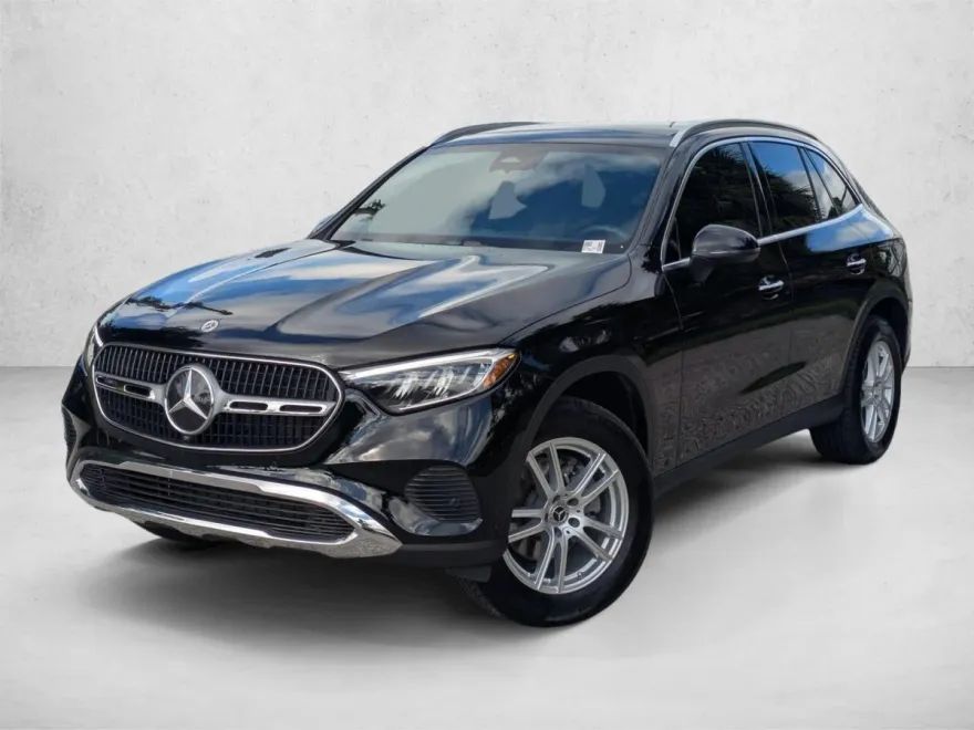 2025 Mercedes Benz GLC 300 photo 1