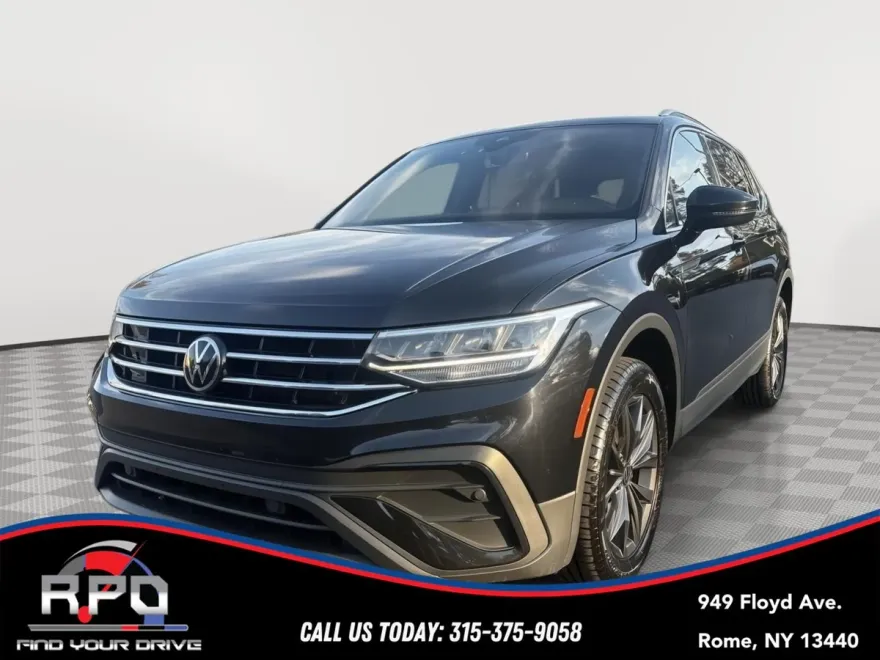 2022 Volkswagen Tiguan SE photo 1