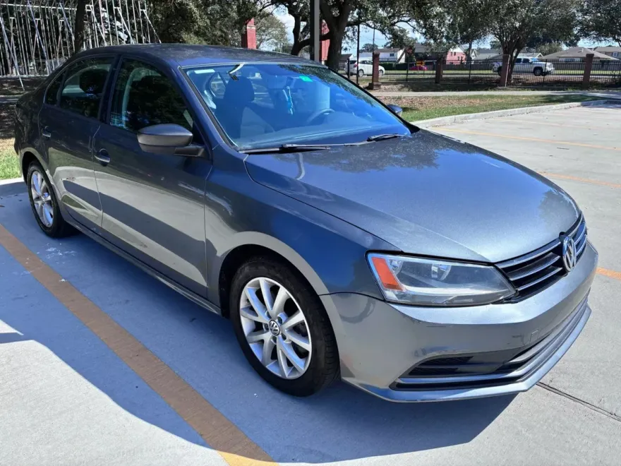 2016 Volkswagen Jetta 1.4T photo 1