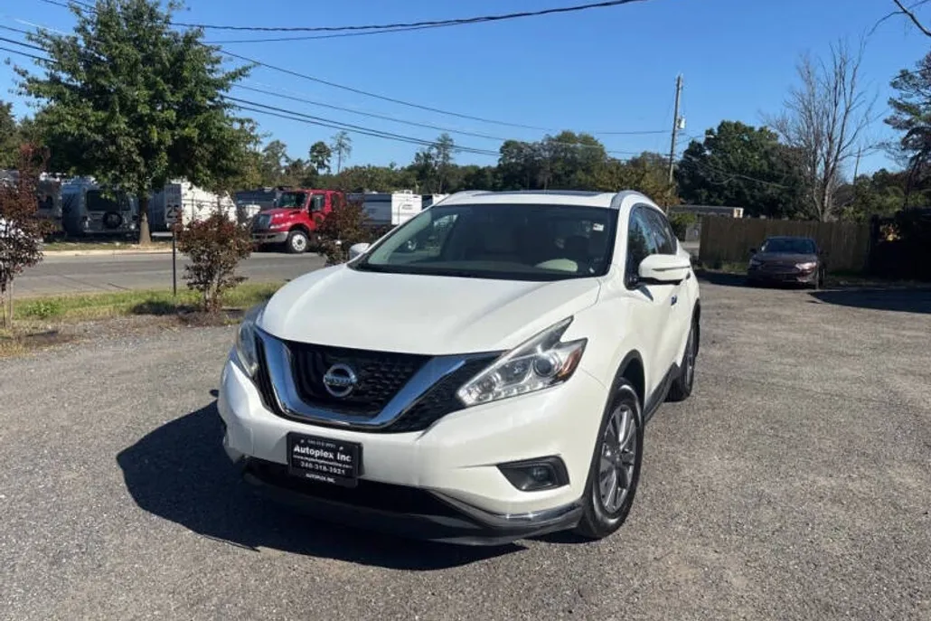 2015 Nissan Murano SL photo 1