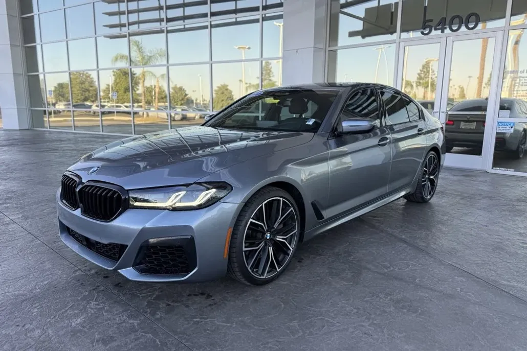 2022 Bmw 540i Sedan photo 1