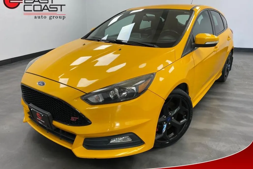 2015 Ford Focus ST photo 1
