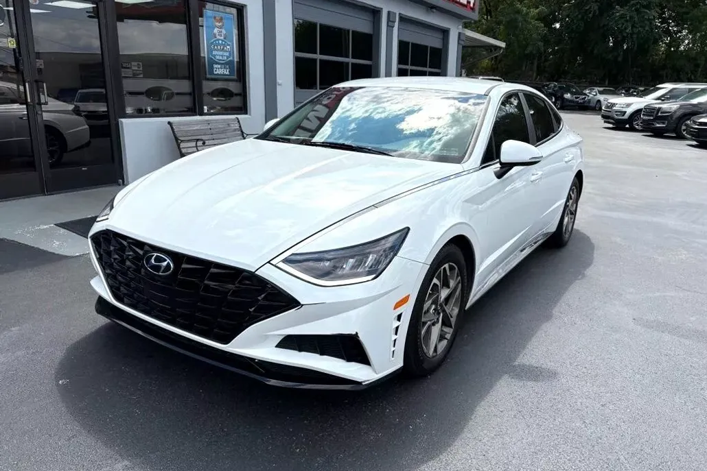 2021 Hyundai Sonata SEL photo 1