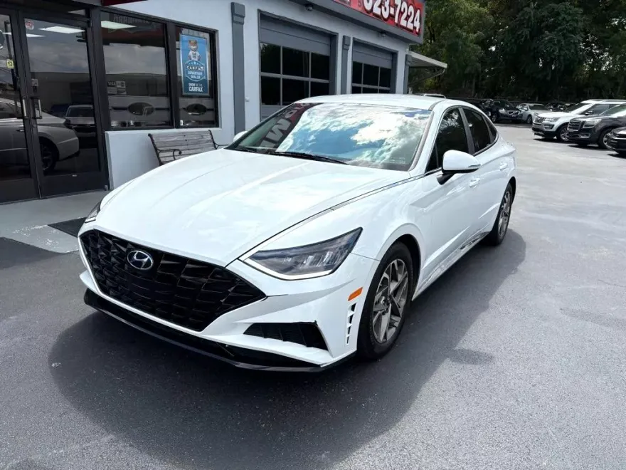 2021 Hyundai Sonata SEL photo 1