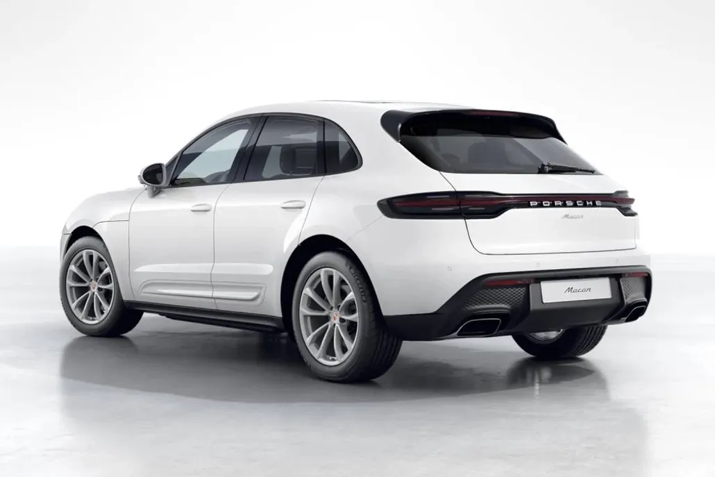 2026 Porsche Macan T photo 1