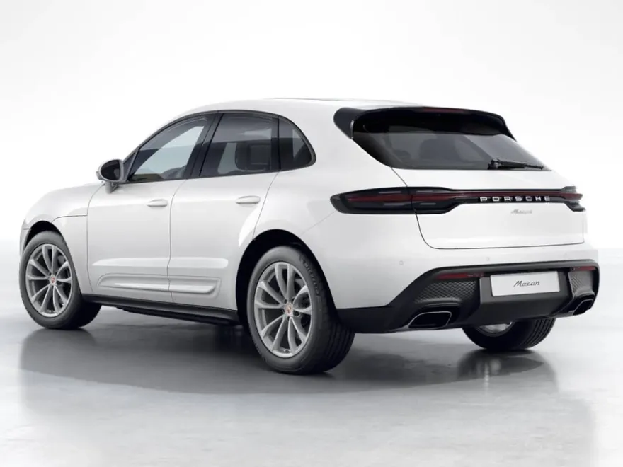 2026 Porsche Macan T photo 1