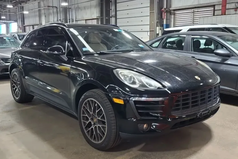 2017 Porsche Macan S photo 1