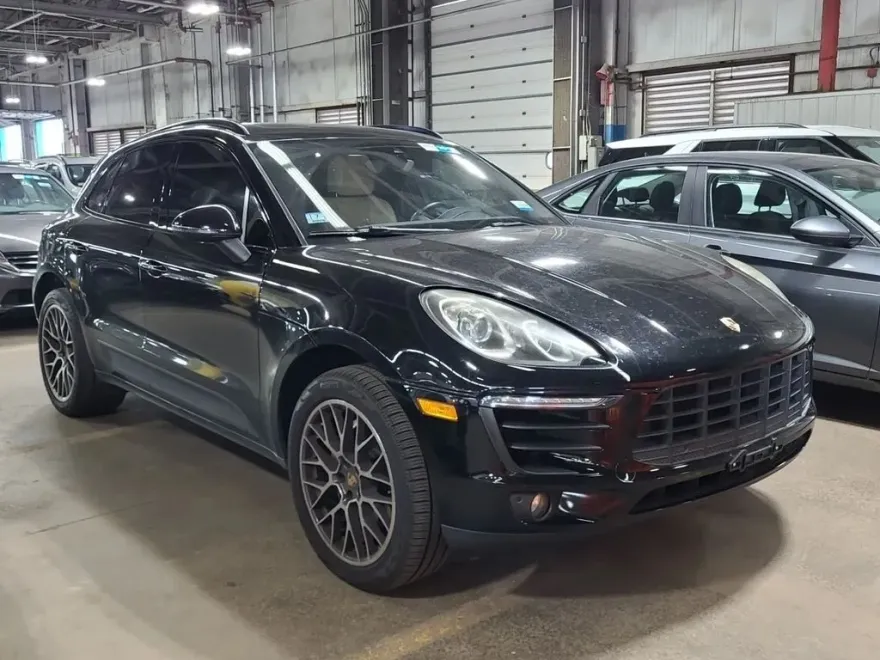 2017 Porsche Macan S photo 1