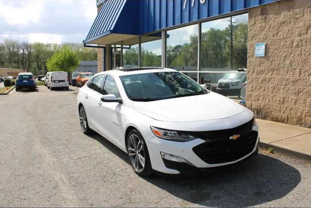 2019 Chevrolet Malibu Premier photo 1