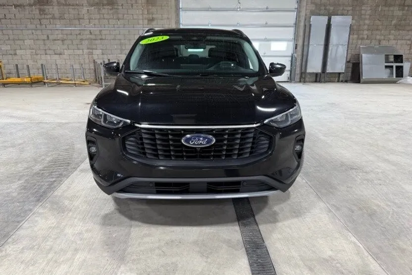 2023 Ford Escape Base photo 1