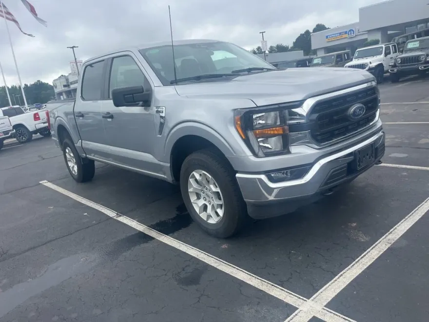 2023 Ford F-150 XLT photo 1