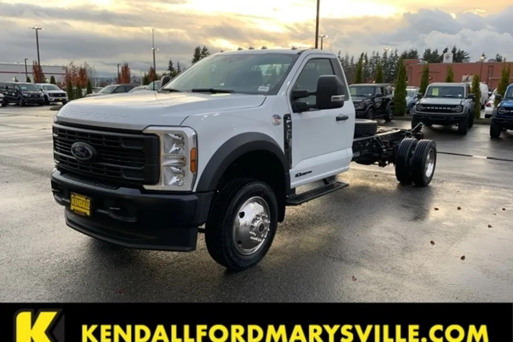 2024 Ford F-450 photo 1