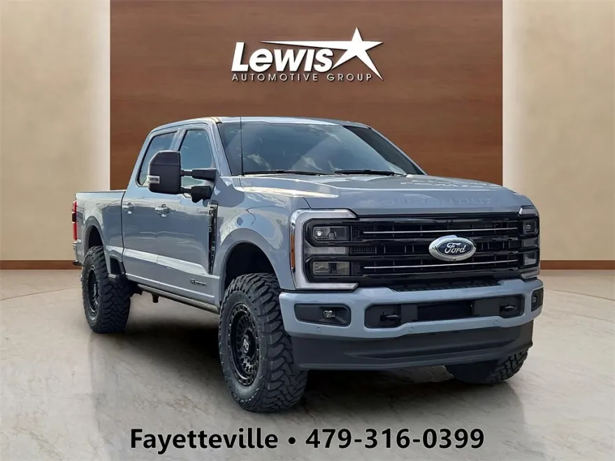 2025 Ford F-250 photo 1