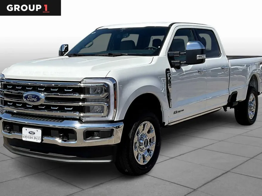 2025 Ford F-350 Lariat photo 1
