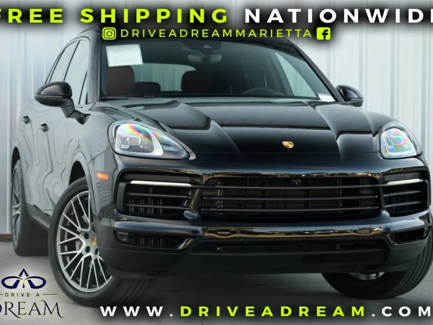 2023 Porsche Cayenne Platinum Edition photo 1