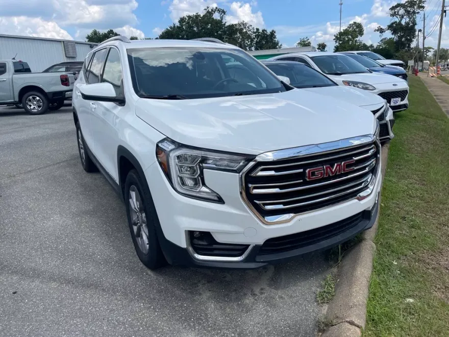 2024 Gmc Terrain SLT photo 1