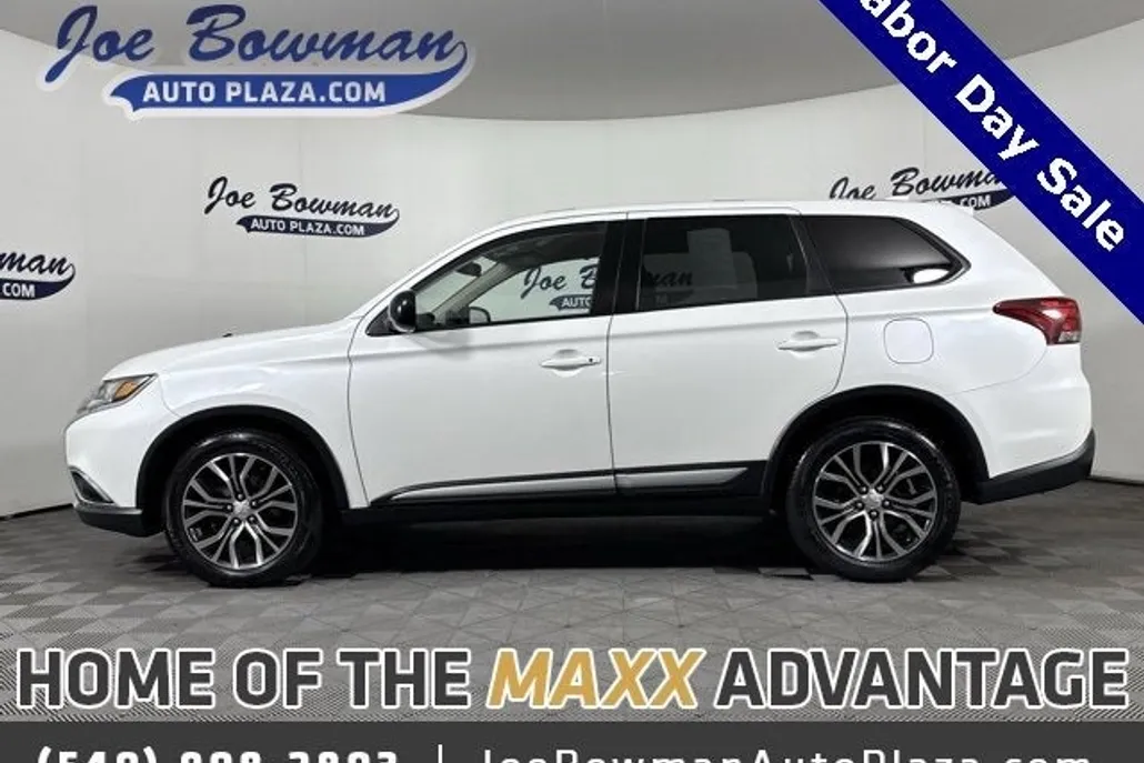 2018 Mitsubishi Outlander ES photo 1