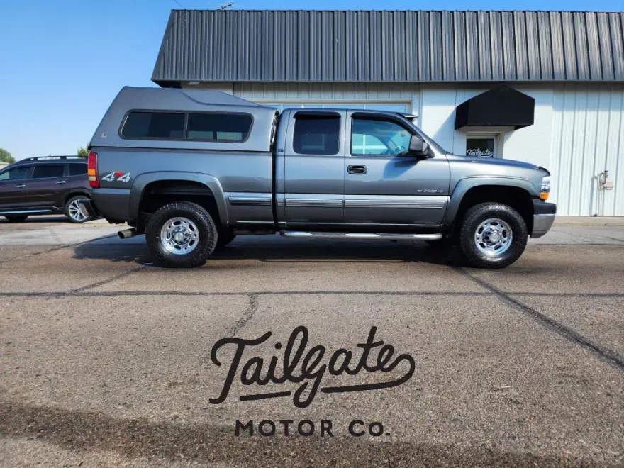 2002 Chevrolet Silverado 2500HD photo 1