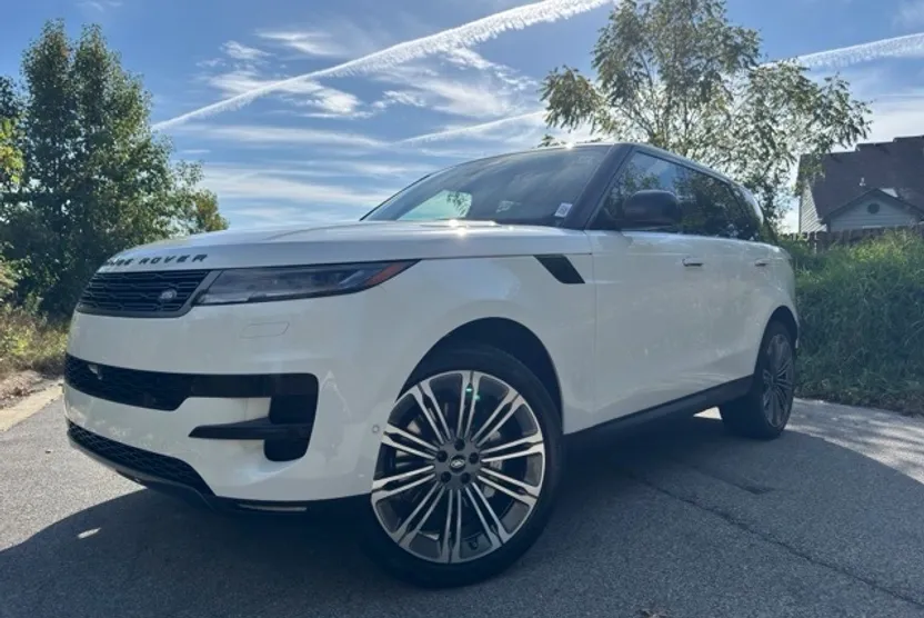 2025 Land Rover Range Rover Sport SE photo 1