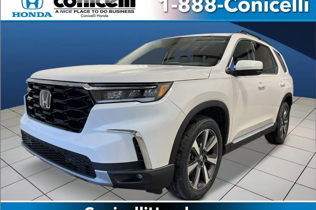 2025 Honda Pilot Touring photo 1