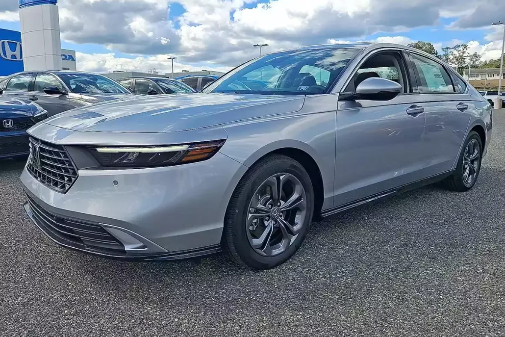 2025 Honda Accord Hybrid EX-L photo 1