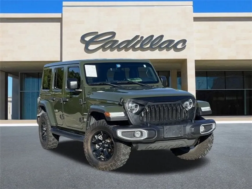 2022 Jeep Wrangler Unlimited Sahara photo 1