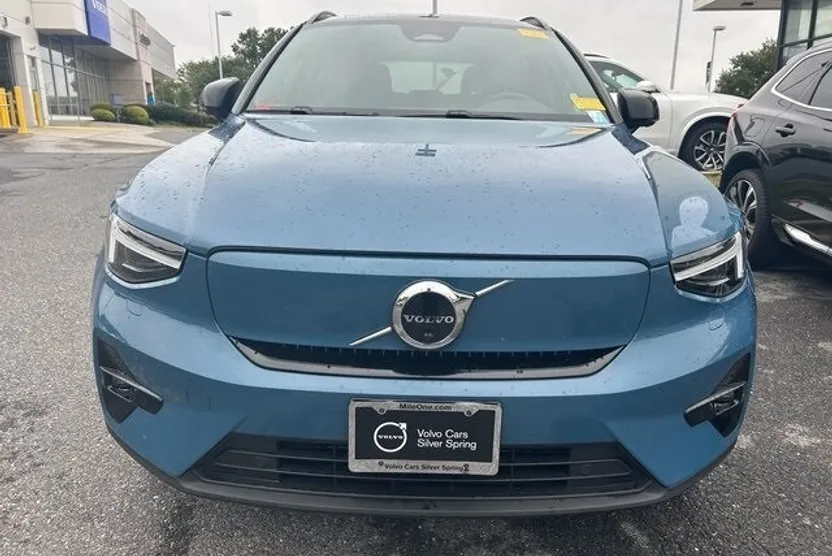 2023 Volvo XC40 Recharge Ultimate photo 1