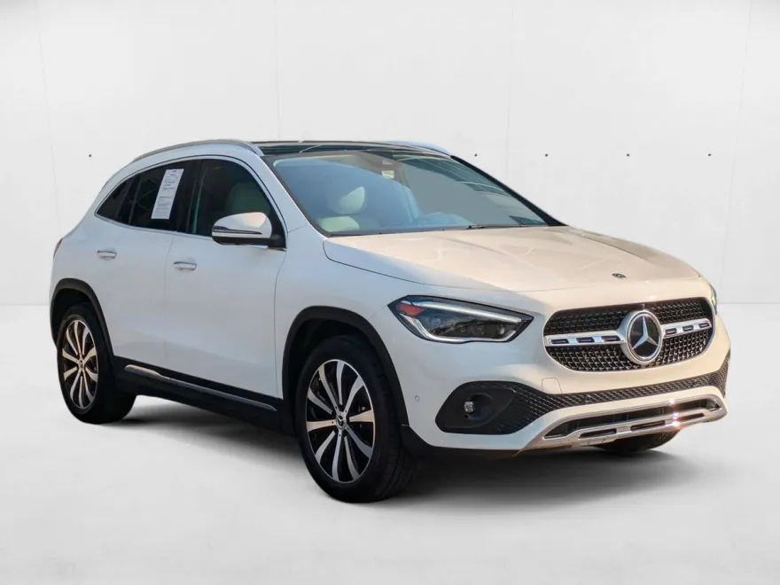 2023 Mercedes Benz GLA 250 photo 1