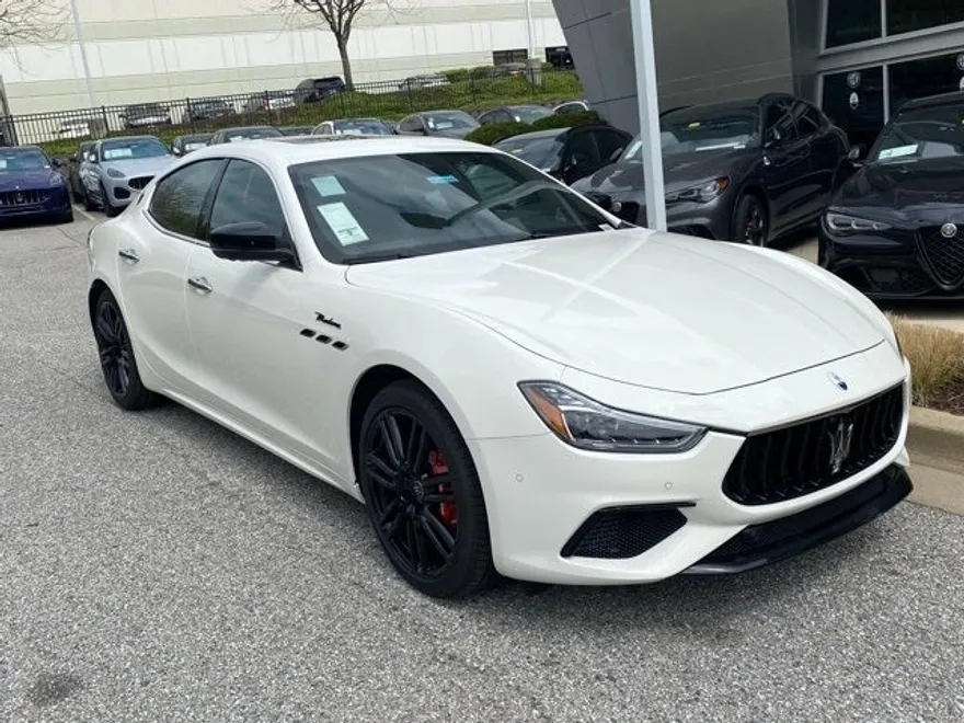 2024 Maserati Ghibli Modena photo 1
