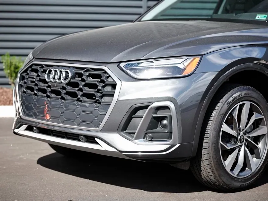 2024 Audi Q5 45 S line Premium Plus photo 1