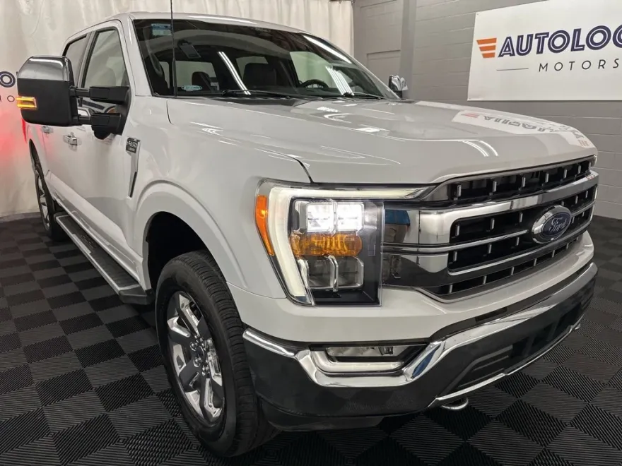 2022 Ford F-150 Lariat photo 2