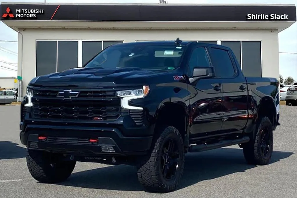 2023 Chevrolet Silverado 1500 LT Trail Boss photo 1