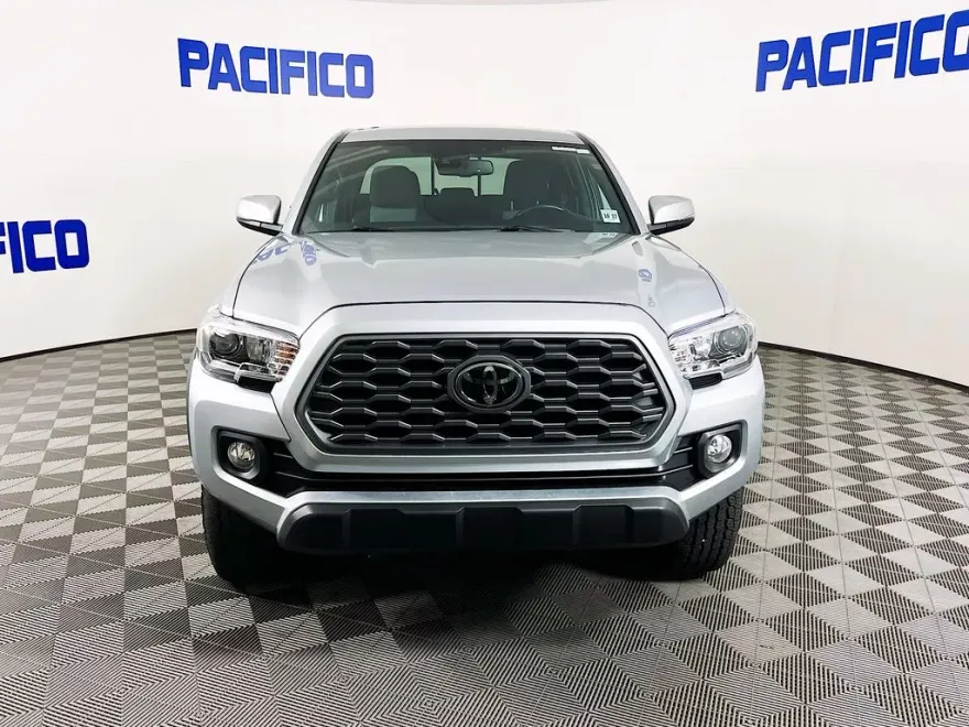2022 Toyota Tacoma TRD Off-Road Double Cab photo 1