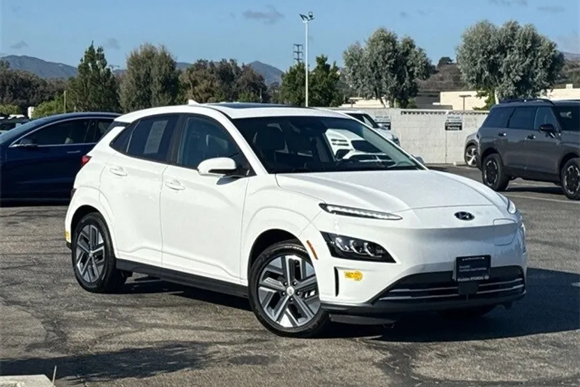 2022 Hyundai Kona Electric Limited photo 1