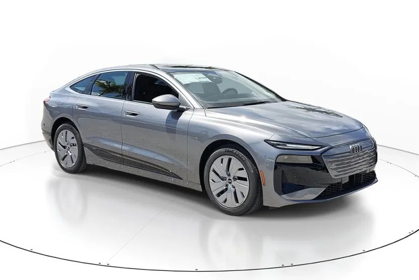 2025 Audi A6 Quattro Ultra photo 1