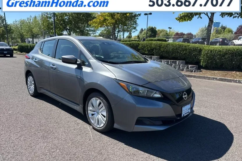 2024 Nissan Leaf S photo 1