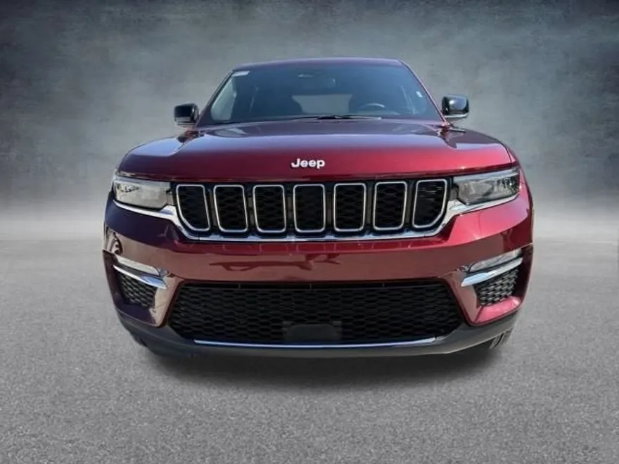 2024 Jeep Grand Cherokee Limited photo 1