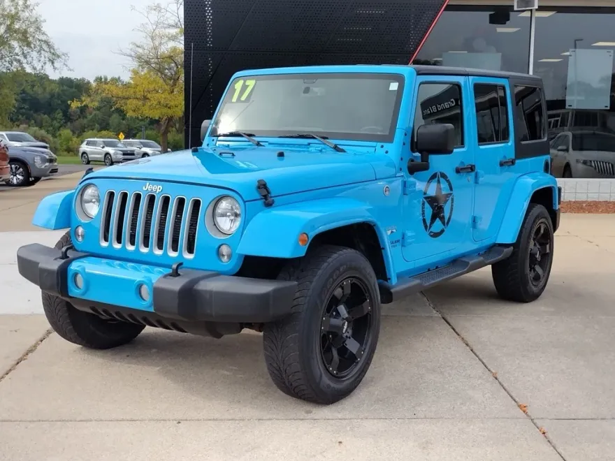 2017 Jeep Wrangler Unlimited Sahara photo 1