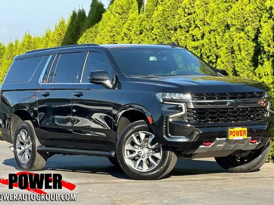 2021 Chevrolet Suburban Z71 photo 1